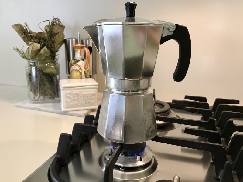 Як смачніше приготувати каву у гейзерній кавоварці